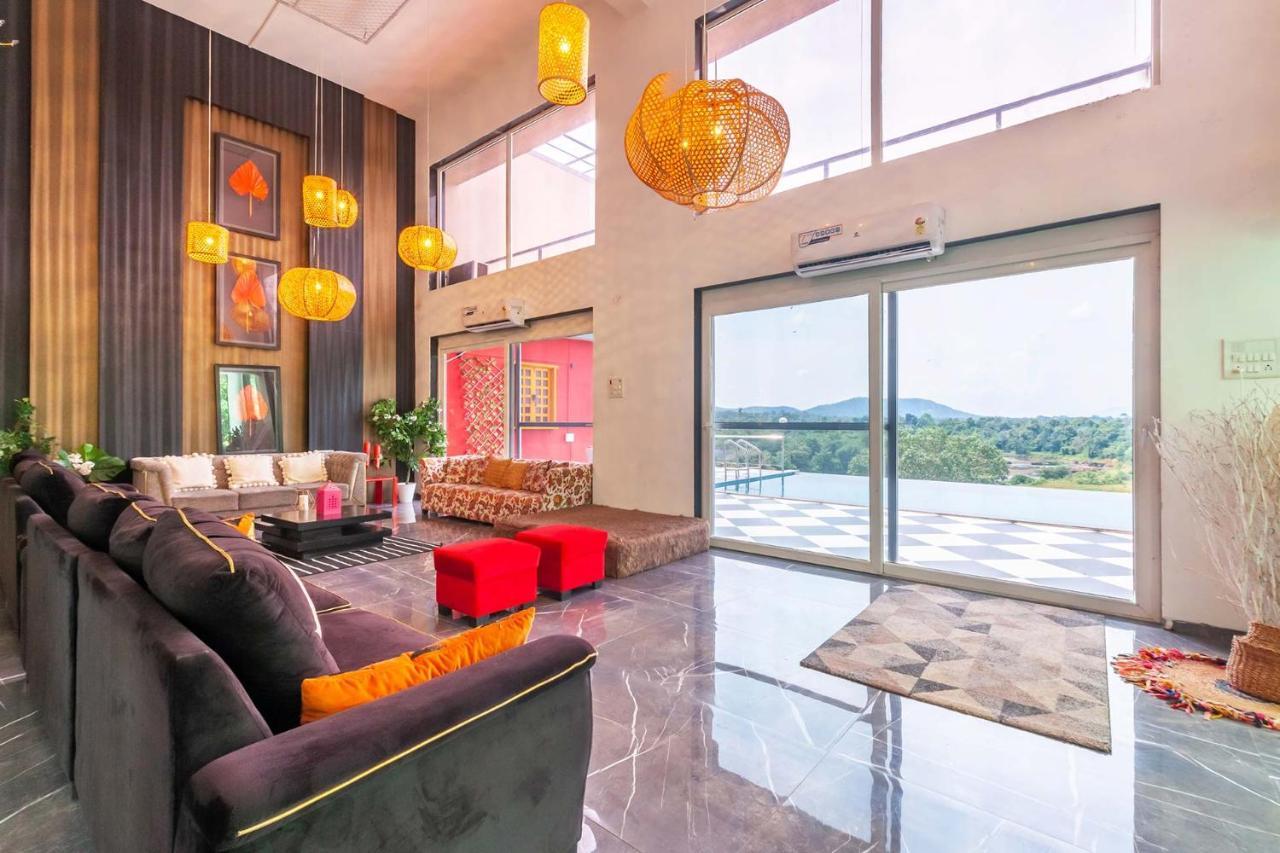 Stayvista'S Vine & Splash - Riverside Villa With An Infinity Pool And Indoor Games Karjat Εξωτερικό φωτογραφία