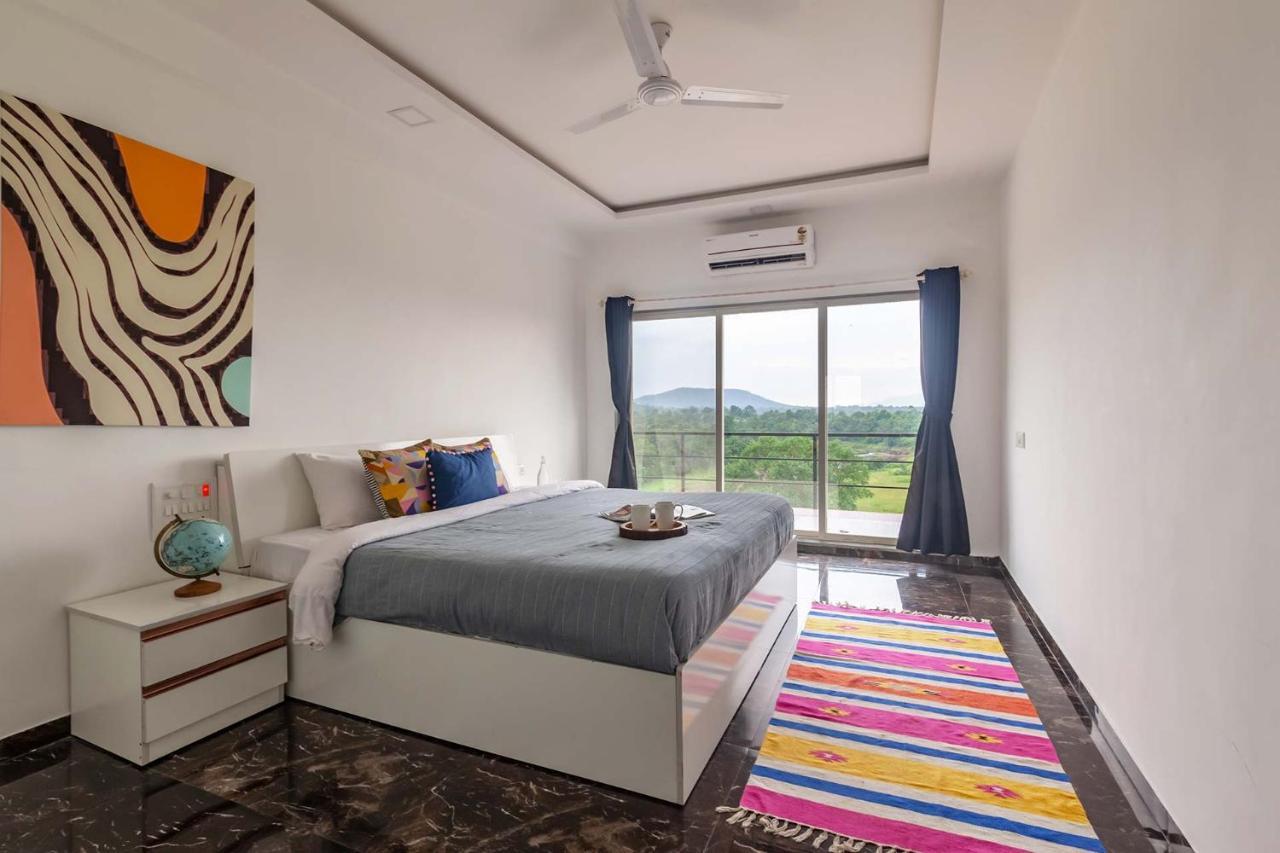 Stayvista'S Vine & Splash - Riverside Villa With An Infinity Pool And Indoor Games Karjat Εξωτερικό φωτογραφία