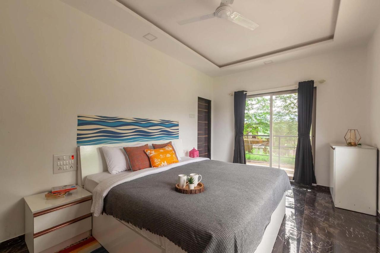 Stayvista'S Vine & Splash - Riverside Villa With An Infinity Pool And Indoor Games Karjat Εξωτερικό φωτογραφία